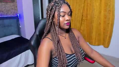 Keisha online show from December 18, 7:20 pm