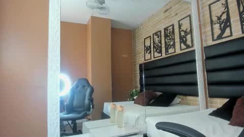 Snapshot of keisy_sanchez chatting on November 21, 11:09 am keisy_sanchez online show from November 21, 11:09 am