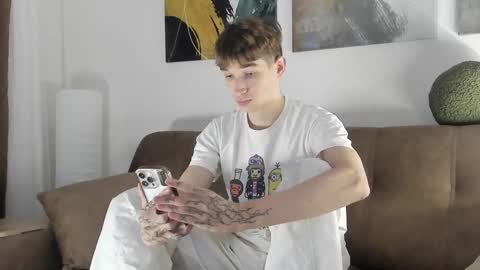 Mark online show from September 22, 4:42 pm