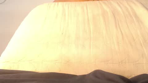 Snapshot of keitt_big_tits chatting on October 25, 6:46 pm keitt online show from October 25, 6:46 pm