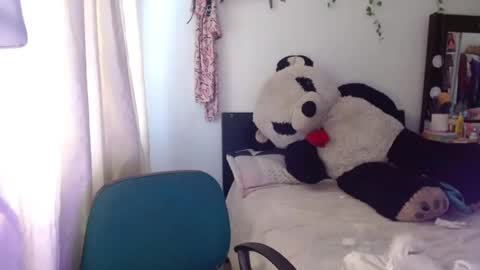 Snapshot of keity_russo03 chatting on May 30, 9:23 pm annie rosse16 online show from May 30, 9:23 pm