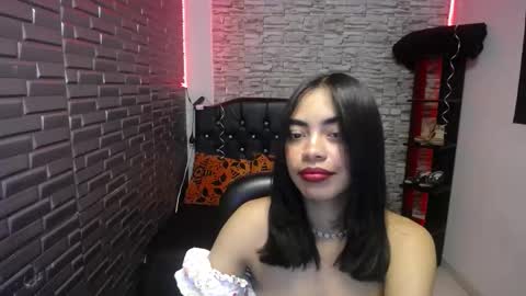  K E I Z Y  online show from February 21, 12:17 pm