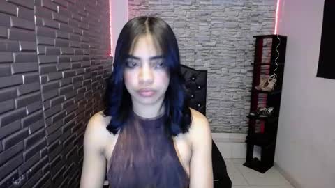  K E I Z Y  online show from February 26, 1:32 pm