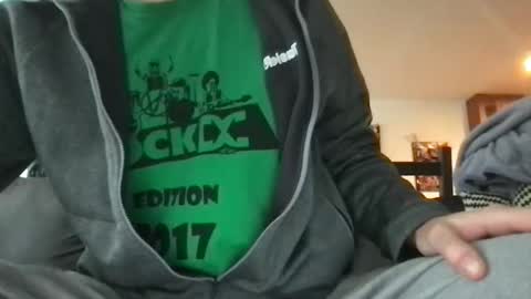 Snapshot of kelkun2828 chatting on November 23, 6:08 pm kelkun2828 online show from November 23, 6:08 pm