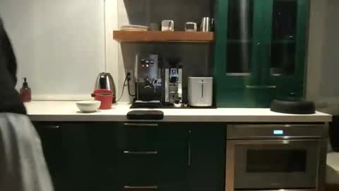 Snapshot of kelkun2828 chatting on December 21, 3:41 pm kelkun2828 online show from December 21, 3:41 pm