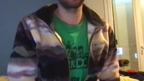 Snapshot of kelkun2828 chatting on February 24, 7:39 am kelkun2828 online show from February 24, 7:39 am