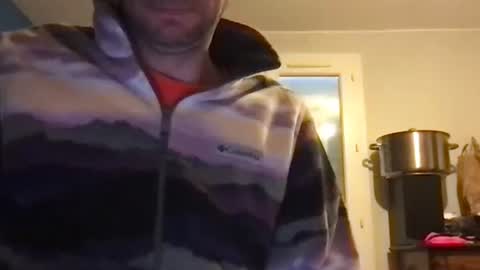 Snapshot of kelkun2828 chatting on March 3, 7:58 am kelkun2828 online show from March 3, 7:58 am