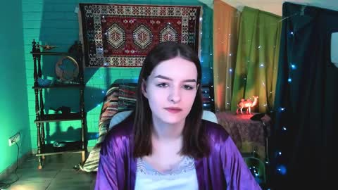 kelliebanshe online show from April 9, 4:56 am