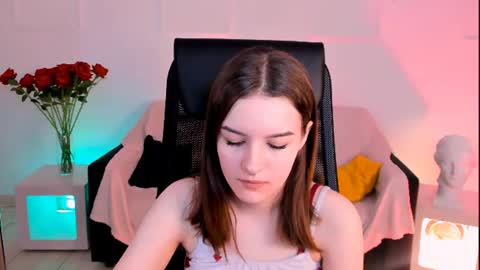 kelliebanshe online show from July 25, 4:43 am