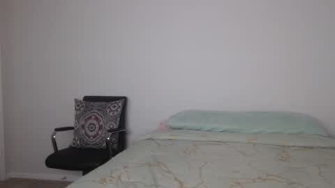 Snapshot of kelliecapri chatting on January 18, 8:31 am Kellie online show from January 18, 8:31 am