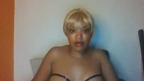 Kellie online show from May 8, 3:12 am