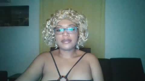 Kellie online show from June 29, 5:57 am