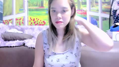 Snapshot of kelly_baby2005 chatting on November 5, 3:06 am Kelly online show from November 5, 3:06 am