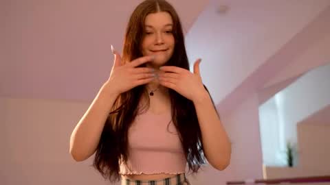 Snapshot of kelly_ember chatting on February 25, 10:37 am KELLY online show from February 25, 10:37 am