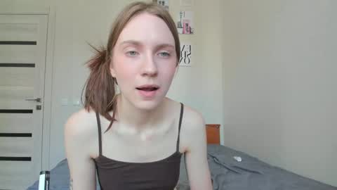 kelly_gerzikaaa online show from April 30, 4:30 am