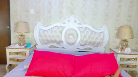 kelly_swift online show from July 18, 3:22 am