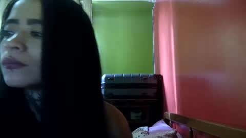 Snapshot of kellyandkataleya chatting on May 20, 9:54 pm kelly kata Lovense is on PVT ALWAYS OPEN online show from May 20, 9:54 pm