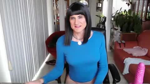 Snapshot of kellyannelynn chatting on January 4, 5:16 pm kellyanne Lynn but please call me fucktoy online show from January 4, 5:16 pm