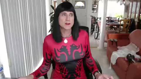 Snapshot of kellyannelynn chatting on October 25, 4:13 pm kellyanne Lynn but please call me fucktoy online show from October 25, 4:13 pm