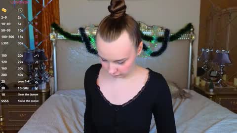 Im Kelly online show from December 22, 10:01 am