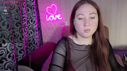 Snapshot of kellycrystall chatting on November 2, 6:05 am kellycrystall online show from November 2, 6:05 am