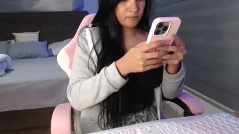 Kelly online show from April 28, 11:37 am