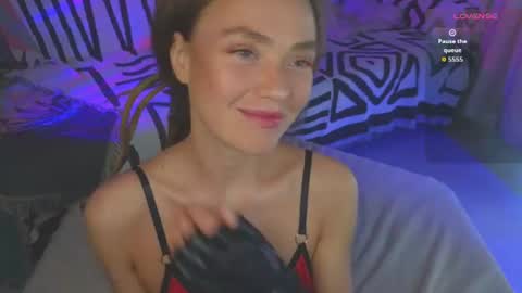 KellyFouler online show from July 16, 4:24 pm