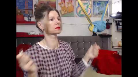 kelly online show from October 4, 1:14 am