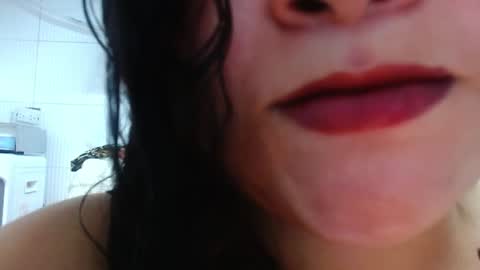KELLY LUNA  online show from July 1, 7:57 pm