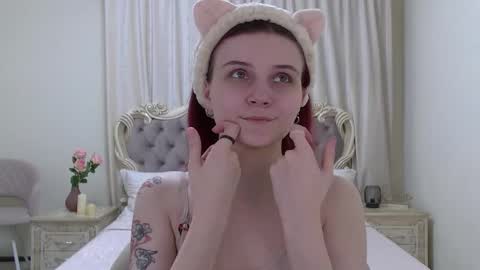 Kelly Stoneys online show from November 11, 5:13 pm