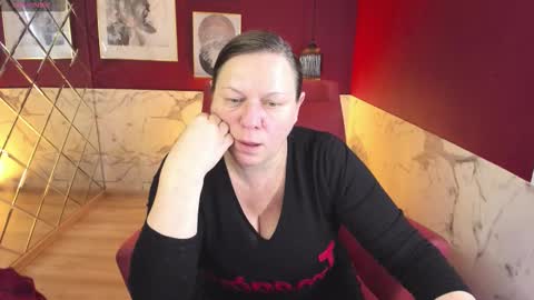 Kelly online show from January 8, 5:32 am