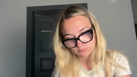 Kelsey Blu online show from June 16, 11:29 pm