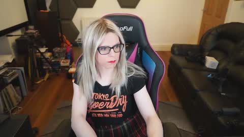 Snapshot of kelseycobalt chatting on December 12, 9:48 pm kelseycobalt online show from December 12, 9:48 pm