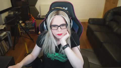 Snapshot of kelseycobalt chatting on December 21, 10:51 pm kelseycobalt online show from December 21, 10:51 pm