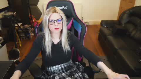 Snapshot of kelseycobalt chatting on January 2, 10:55 pm kelseycobalt online show from January 2, 10:55 pm