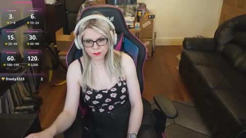 Snapshot of kelseycobalt chatting on November 28, 10:12 pm kelseycobalt online show from November 28, 10:12 pm