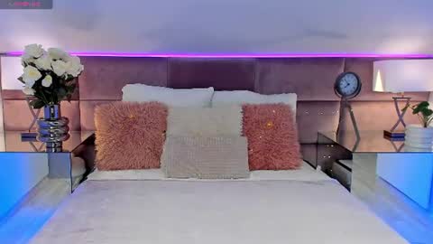 kelsi_di online show from July 5, 5:03 am