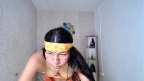 Snapshot of kelsie_hills chatting on November 6, 12:28 pm kelsie online show from November 6, 12:28 pm