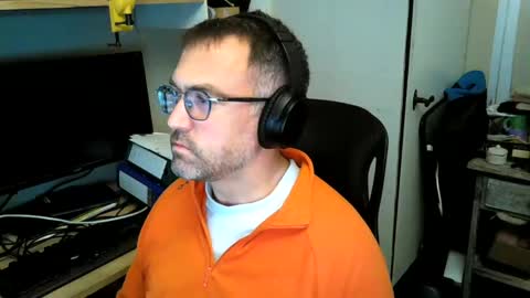 kelvin06133 online show from December 16, 10:13 pm