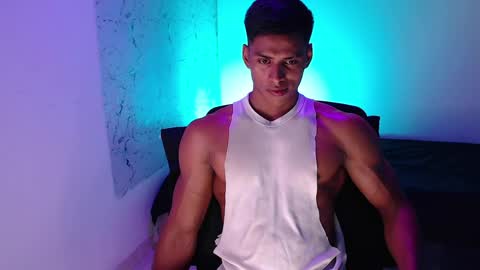 ken__owensx online show from May 1, 5:50 pm