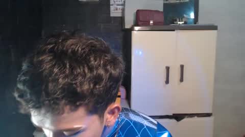 Snapshot of ken_bigcockxx chatting on February 10, 1:33 pm Ken online show from February 10, 1:33 pm