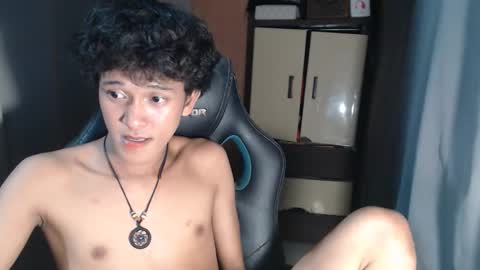 Snapshot of ken_bigcockxx chatting on October 6, 3:53 pm Ken online show from October 6, 3:53 pm