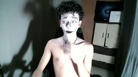 Snapshot of ken_bigcockxx chatting on November 1, 4:09 pm Ken online show from November 1, 4:09 pm