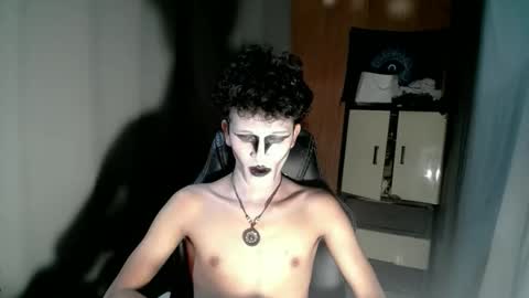 Snapshot of ken_bigcockxx chatting on November 5, 5:24 pm Ken online show from November 5, 5:24 pm