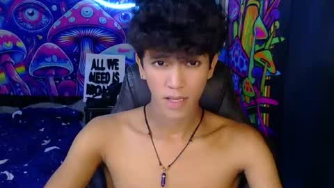 Snapshot of ken_bigcockxx chatting on June 15, 4:20 pm Ken online show from June 15, 4:20 pm