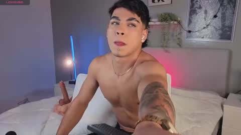   online show from October 23, 11:42 am