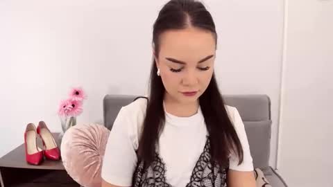 Snapshot of kendaldaisy chatting on December 22, 7:16 am KendalDaisy online show from December 22, 7:16 am