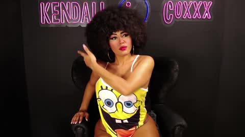 Snapshot of kendall_coxxx chatting on January 13, 8:05 am online show from January 13, 8:05 am