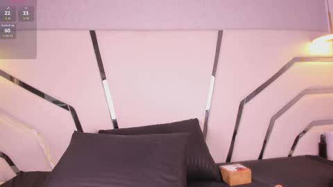 kendall_evanss_ online show from May 23, 7:07 pm