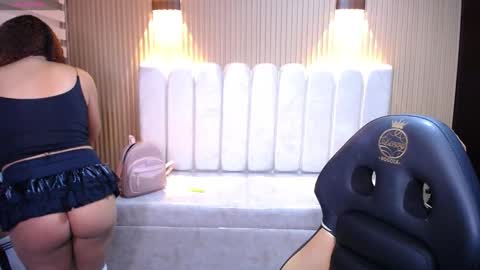 Snapshot of kendall_rossii_ chatting on November 19, 3:39 am kendall_rossii_ online show from November 19, 3:39 am